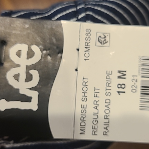 Lee | Retro Stripe Denim Railroad MidRise Shorts Size 18 - Picture 4 of 7